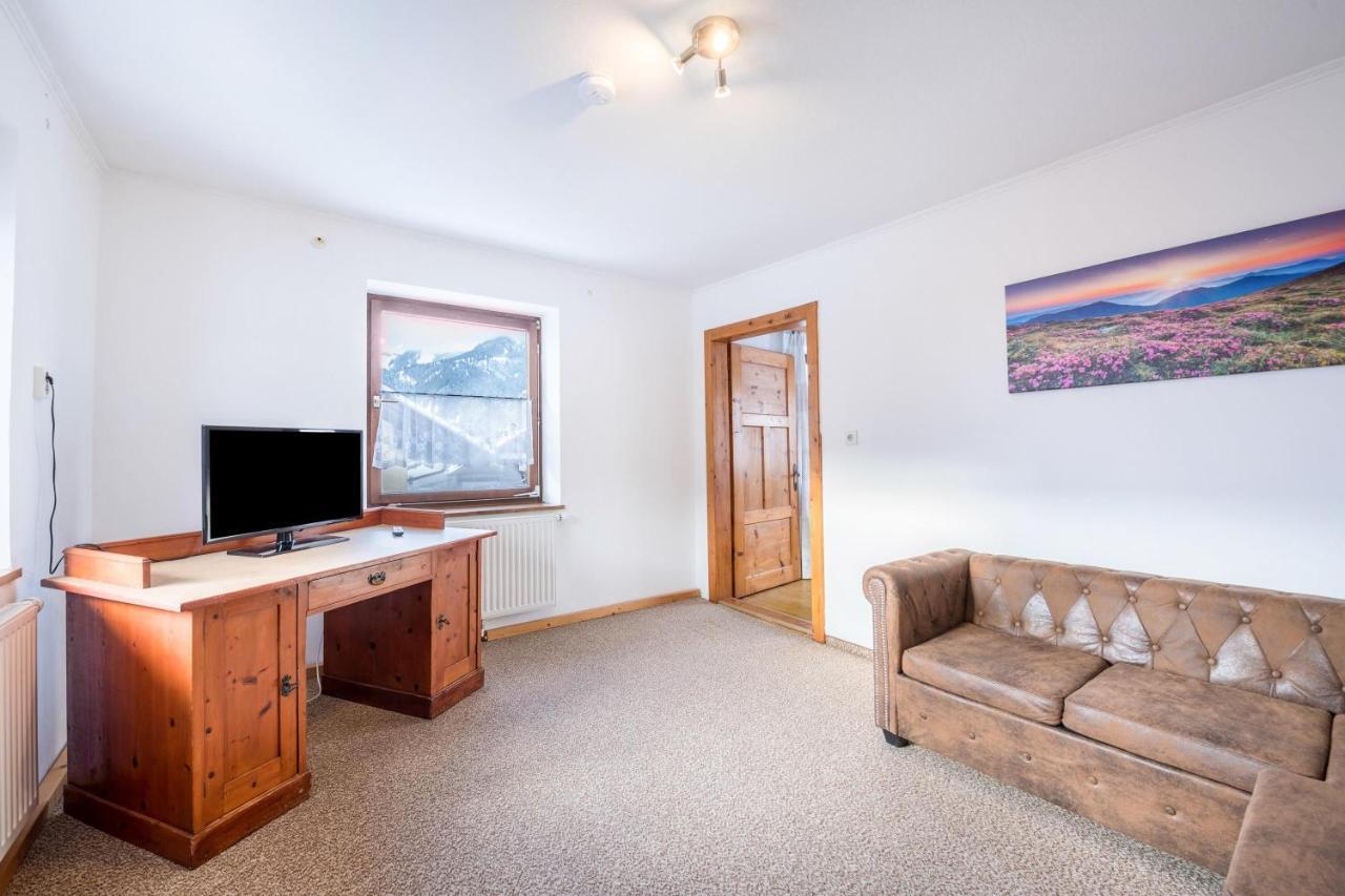 Apartment Maratim zur Zugspitze Ehrwald Exterior foto
